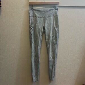 Lululemon light blue wunder train 25” with pockets size 8